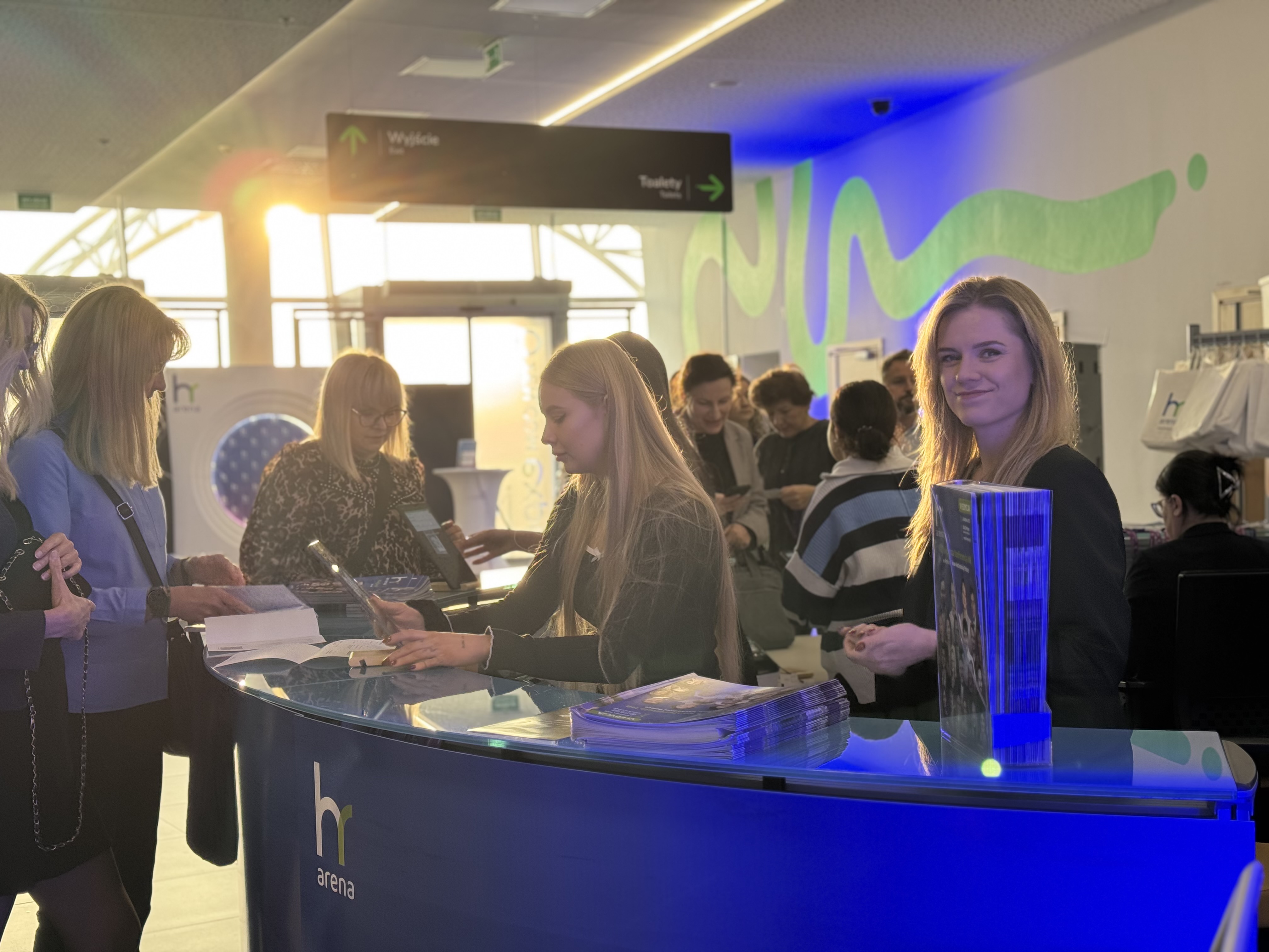 Wsparcie recepcji na wydarzeniu HR Arena